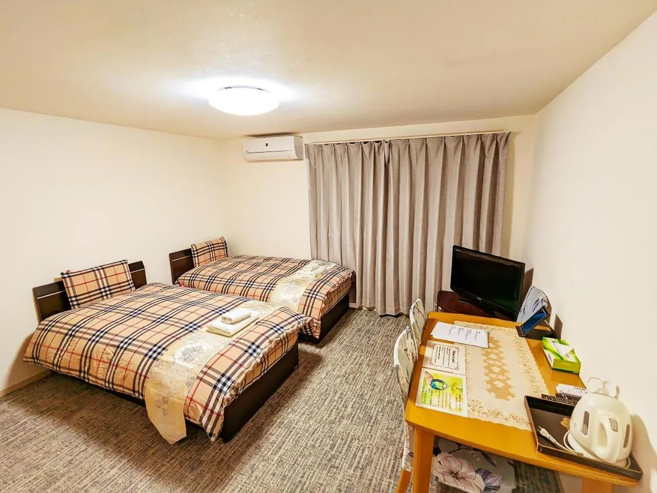 Hotel Rosenheim Tokyo Shinjuku Okubo 3*,  Japón